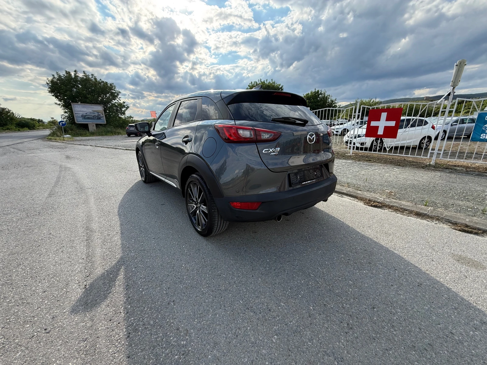 Mazda CX-3 4х4 AUT. NAVI REVOLUTION ШВЕЙЦАРИЯ, снимка 2 - Автомобили и джипове - 55400550