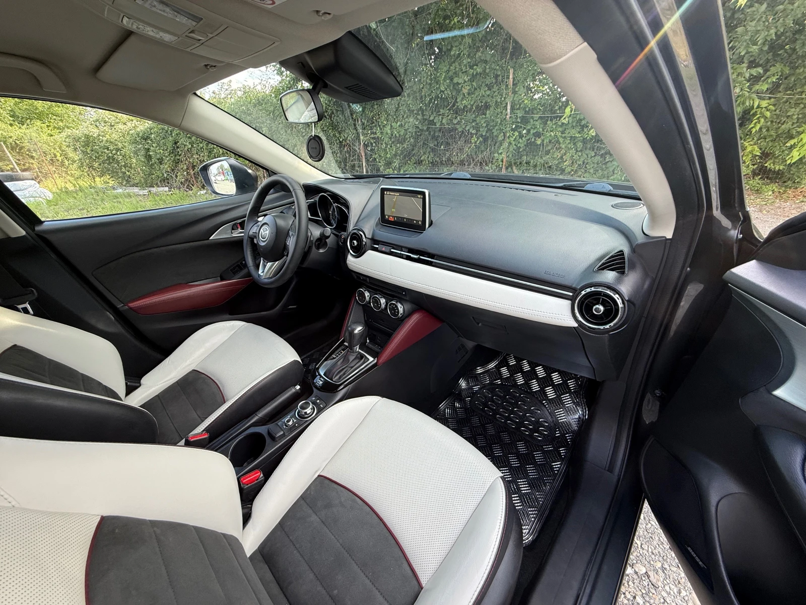 Mazda CX-3 4х4 AUT. NAVI REVOLUTION ШВЕЙЦАРИЯ, снимка 11 - Автомобили и джипове - 55400550
