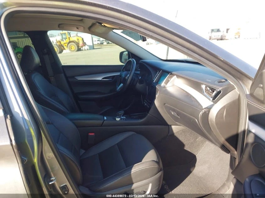 Infiniti QX50 2.0l Luxe, снимка 5 - Автомобили и джипове - 55570146