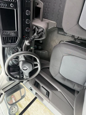 VW Crafter 2.0 TDI Maxi TOP, снимка 9 - Бусове и автобуси - 53632811