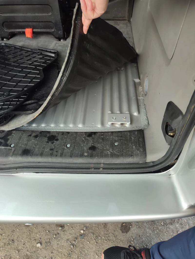 VW T4, снимка 10 - Бусове и автобуси - 53128795