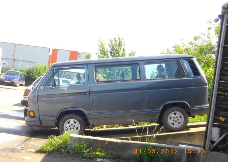 VW Transporter 1.7 TD, снимка 4 - Бусове и автобуси - 49173010