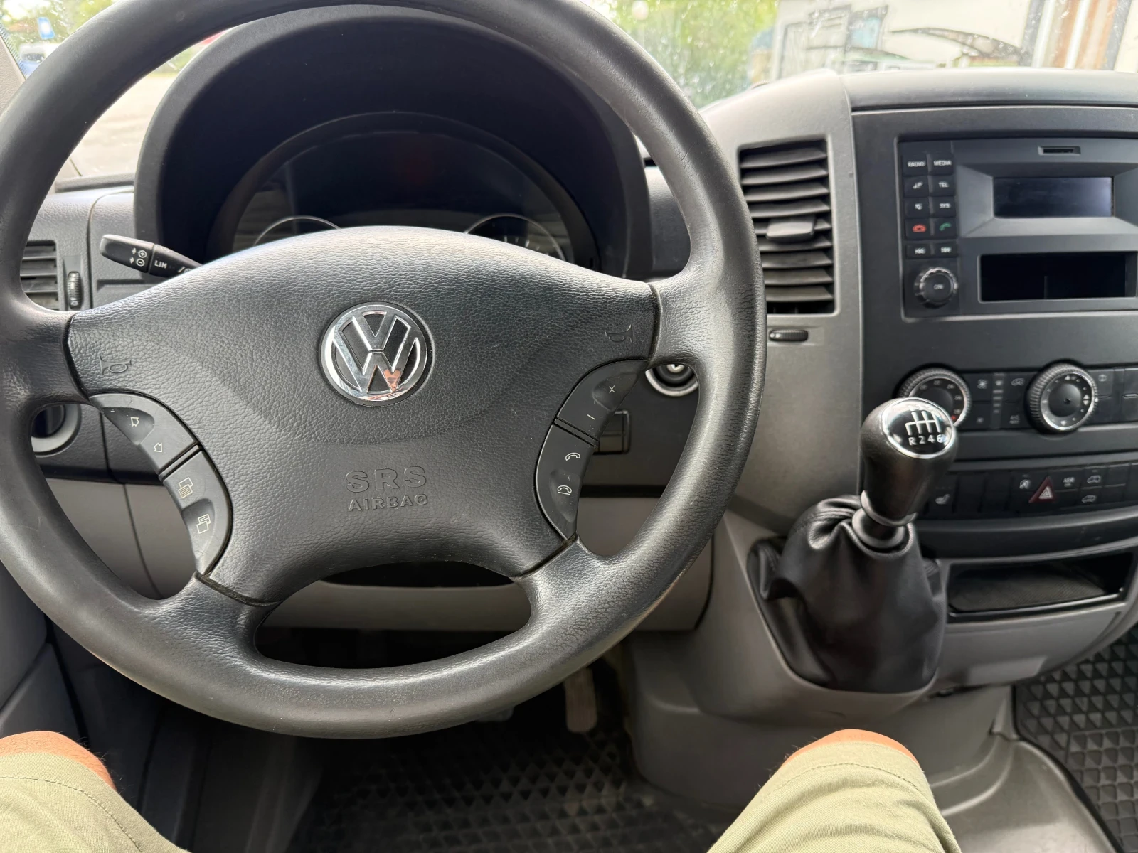 VW Crafter 2.0tdi, снимка 11 - Бусове и автобуси - 55240712