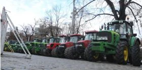 Трактор John Deere СЕРВИЗ И ЧАСТИ, снимка 9