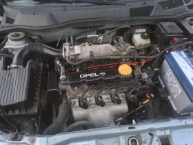 Opel Astra 1.6i ESKLUZIVE АУТОМАТТ , снимка 14