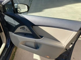 Toyota Avensis 2.2D Automatic NAVI Panorama  | Mobile.bg    9
