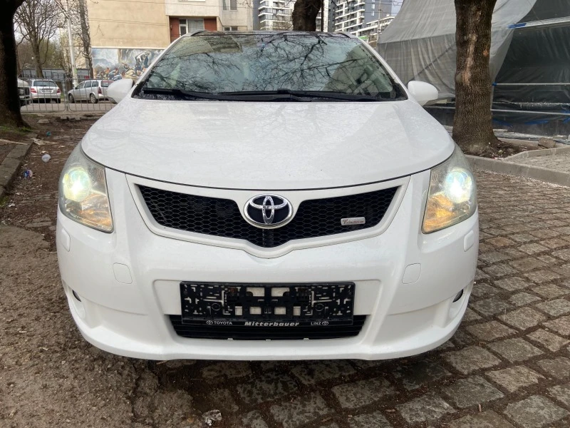 Toyota Avensis 2.0 D4D, снимка 4 - Автомобили и джипове - 44718812