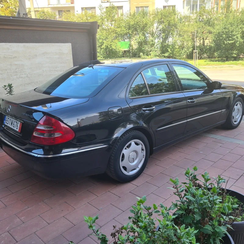 Mercedes-Benz E 270 2, 7 CDI, снимка 4 - Автомобили и джипове - 47329467