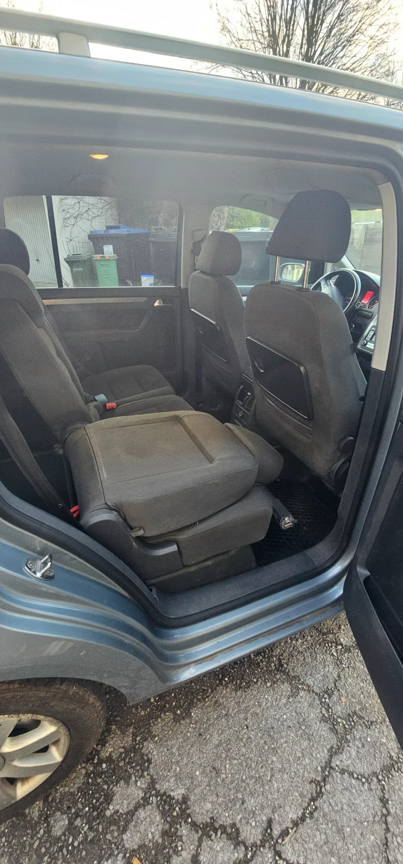 VW Touran, снимка 8 - Автомобили и джипове - 48444111