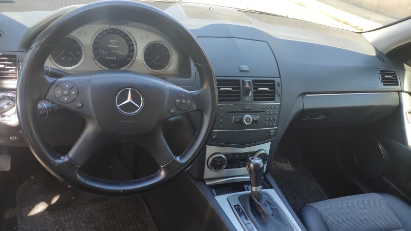 Mercedes-Benz C 180, снимка 6 - Автомобили и джипове - 51823645