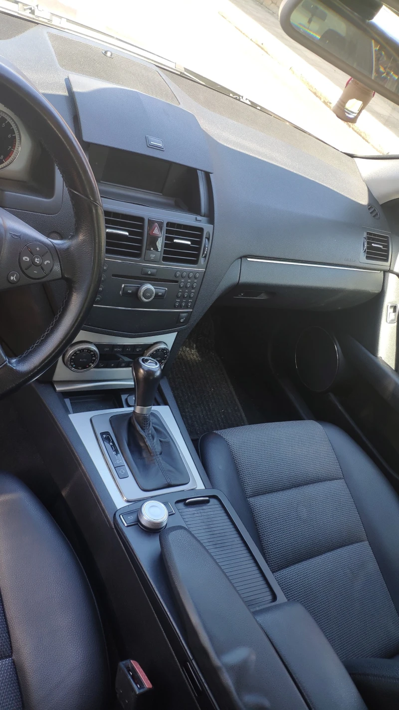 Mercedes-Benz C 180, снимка 7 - Автомобили и джипове - 51823645
