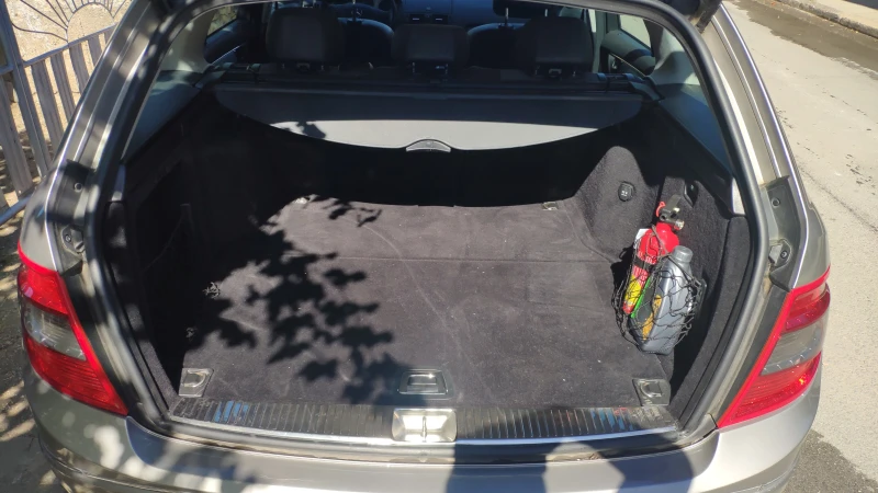 Mercedes-Benz C 180, снимка 5 - Автомобили и джипове - 51823645