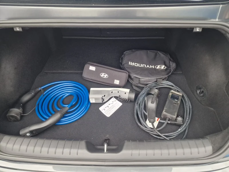 Hyundai Ioniq 6 ELEKTRO/325HP/PANO/360/NAVI/LED/KLESS/436g, снимка 14 - Автомобили и джипове - 52042514