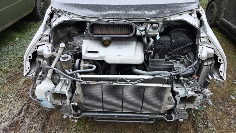 Renault Espace 2.0t f4r , снимка 8 - Автомобили и джипове - 53142107