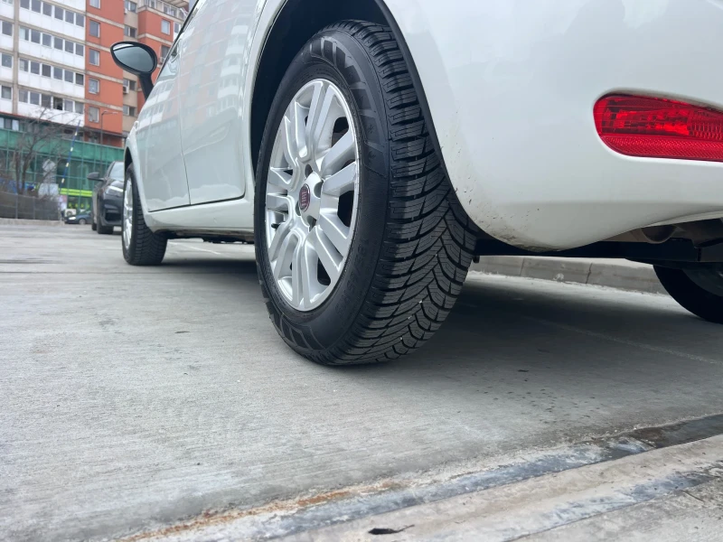 Fiat Punto EVO 1.4LPG  фабрична газ, снимка 13 - Автомобили и джипове - 53432830