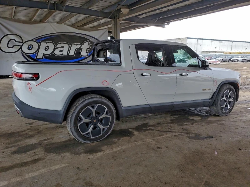 Rivian R1T ADVENTURE, снимка 3 - Автомобили и джипове - 53526212