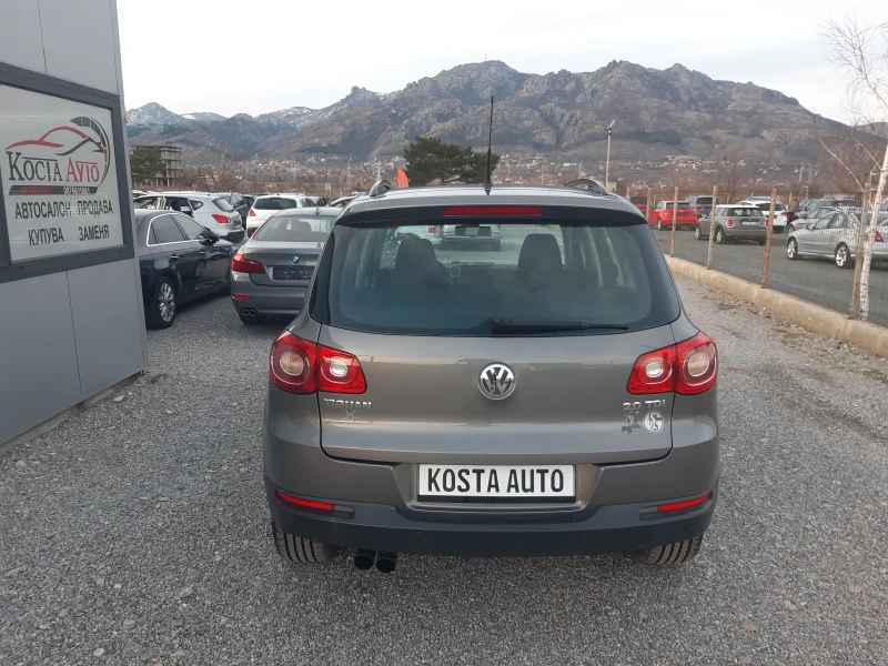 VW Touran КАТО НОВ, снимка 5 - Автомобили и джипове - 53539290