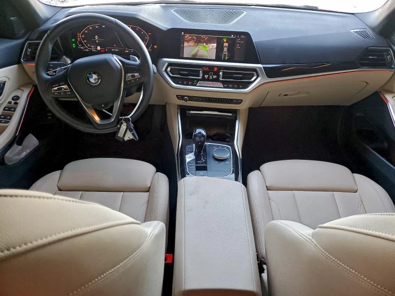 BMW 330 2.0L 4 All wheel drive, снимка 11 - Автомобили и джипове - 53088168