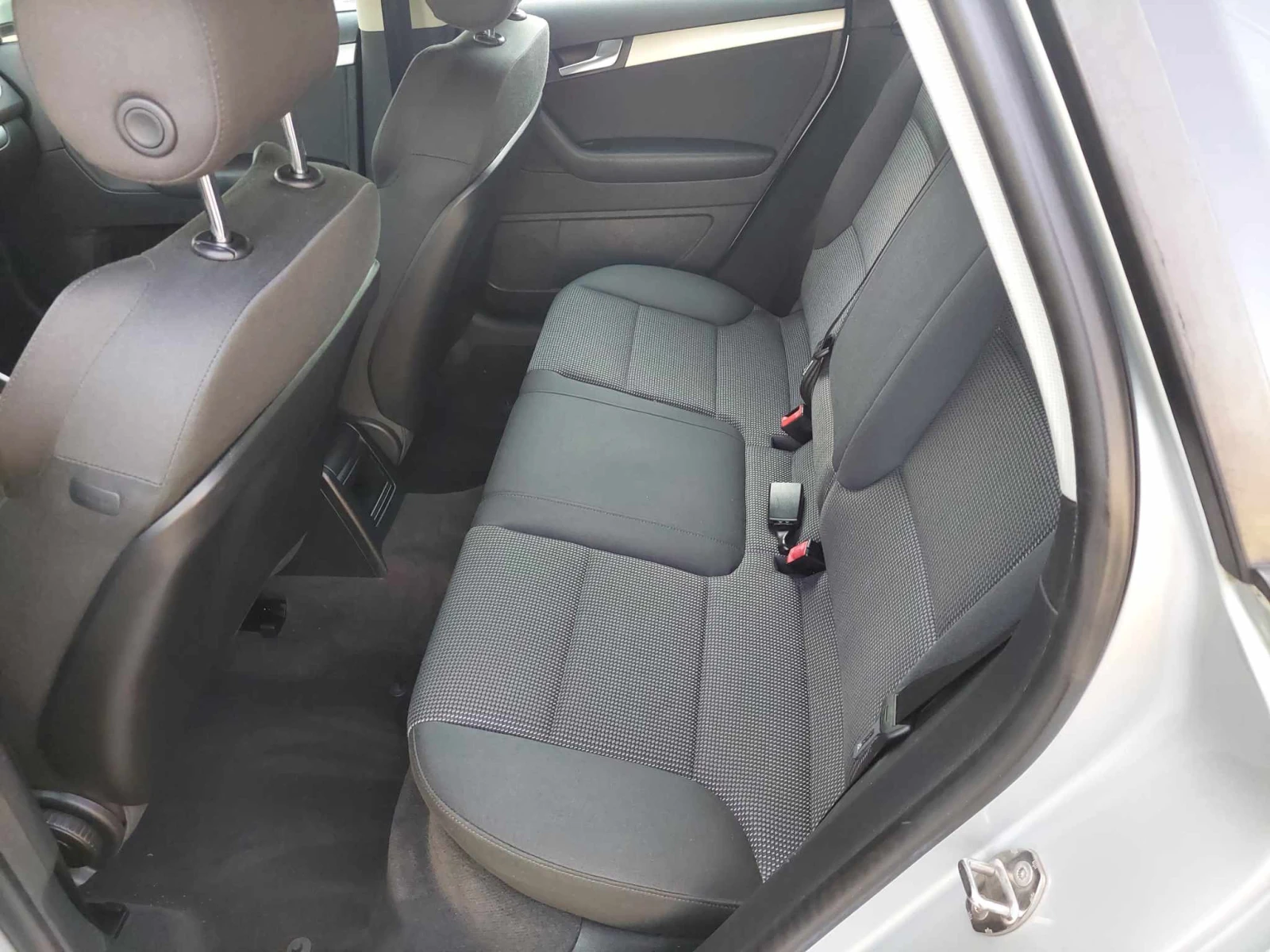 Audi A3 1, 6TDI 105ps SPORTBACK | Mobile.bg   11