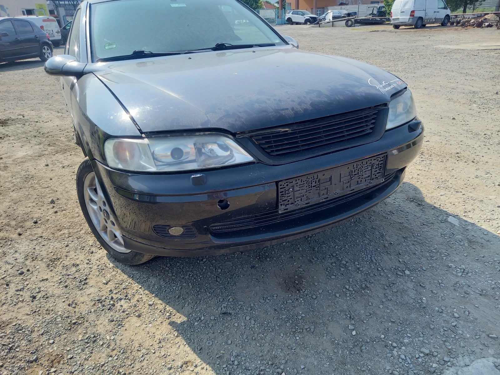 Opel Vectra 2.2 16V - изображение 3