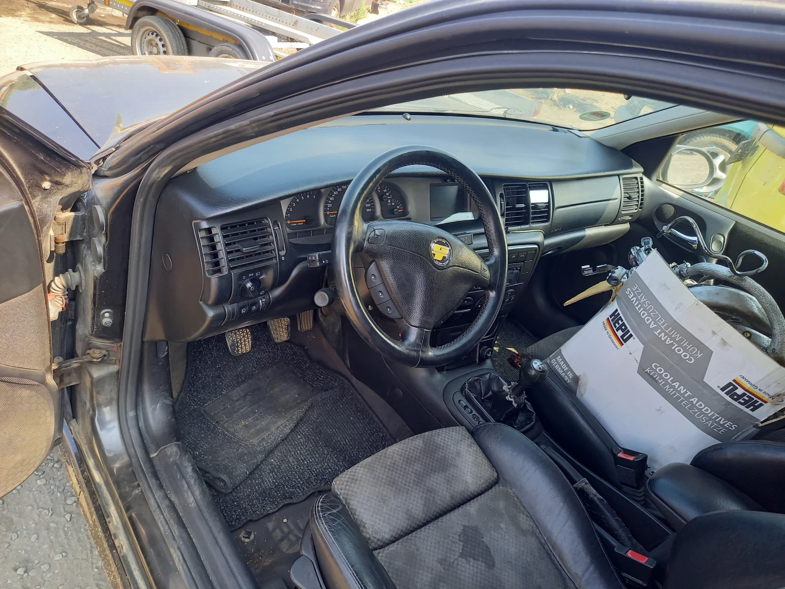 Opel Vectra 2.2 16V - изображение 7