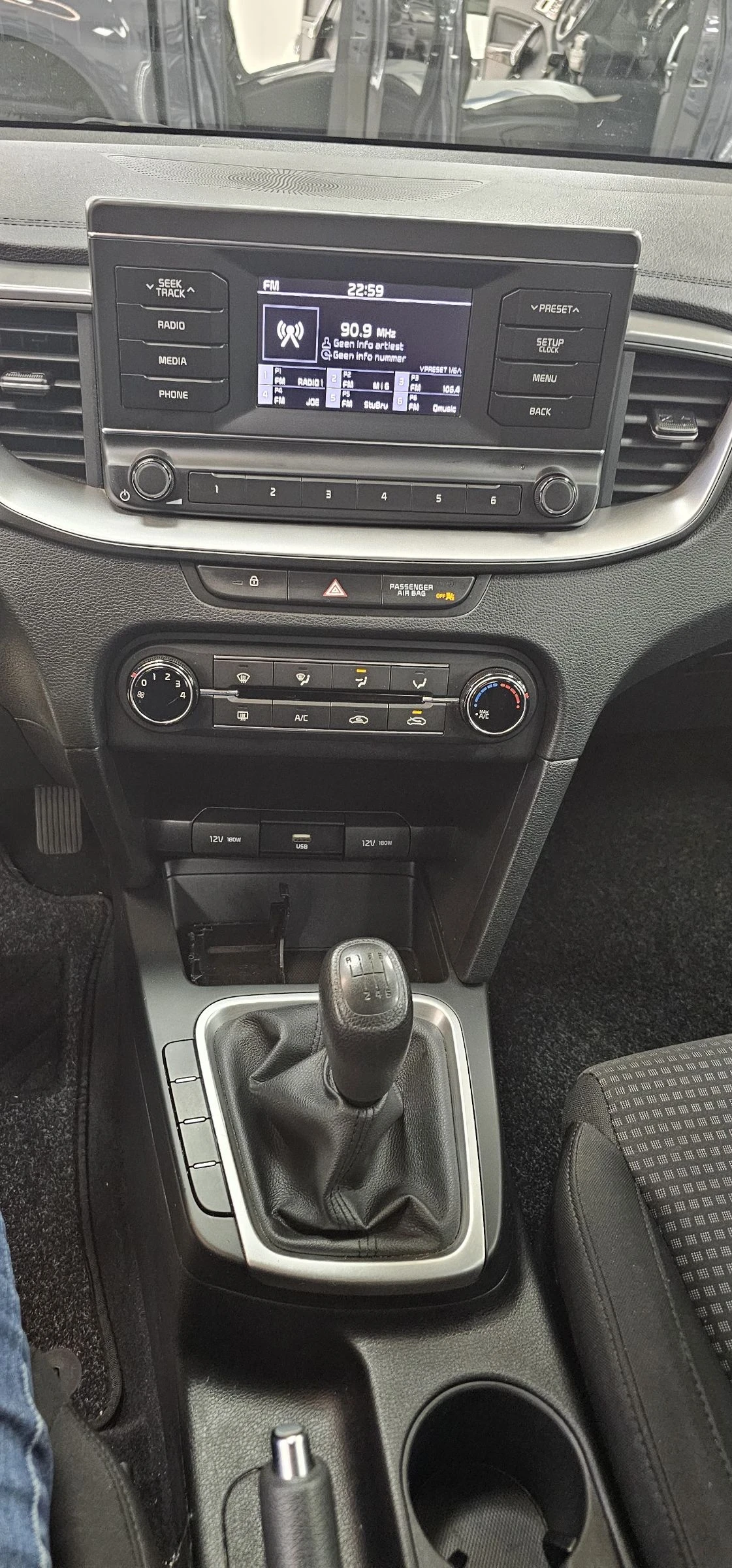 Kia Ceed 1.4 99 кс бензин Белгия  Топ Лизинг  - изображение 10