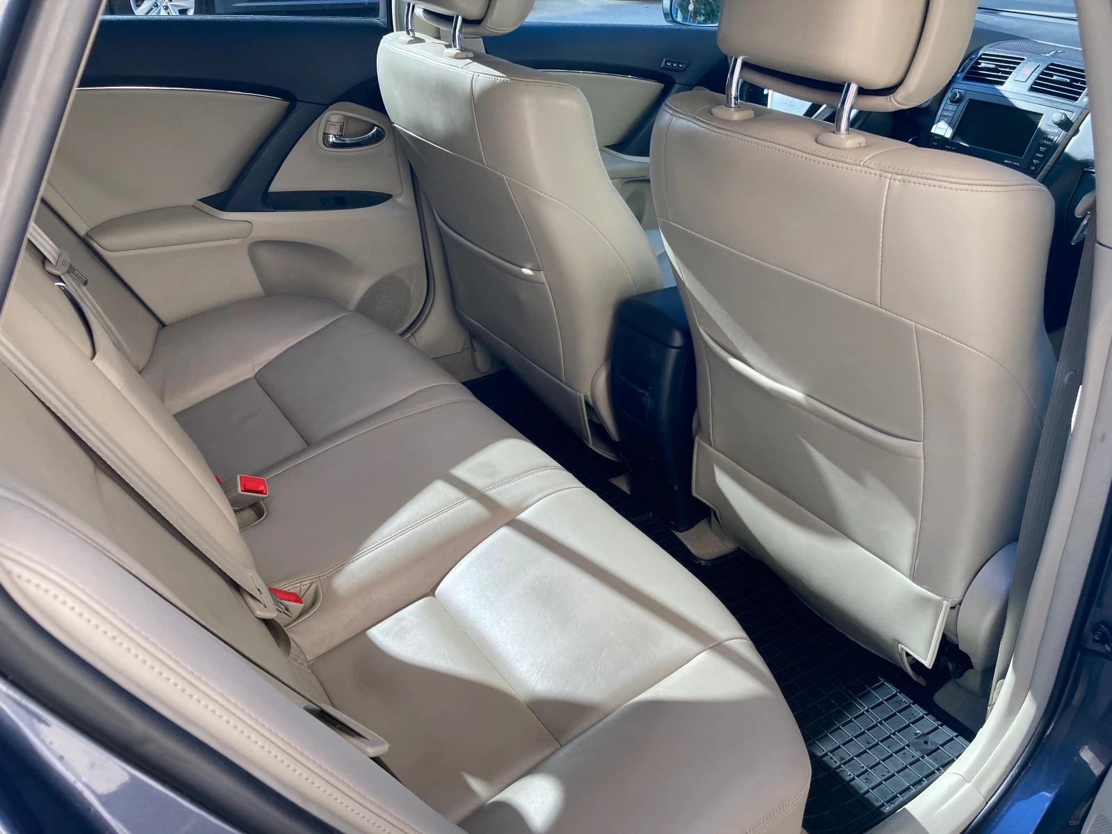 Toyota Avensis 2.2D Automatic NAVI Panorama  - изображение 7