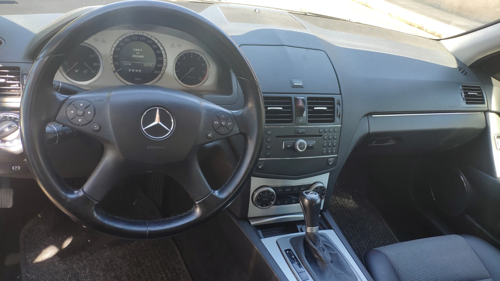 Mercedes-Benz C 180  - изображение 6