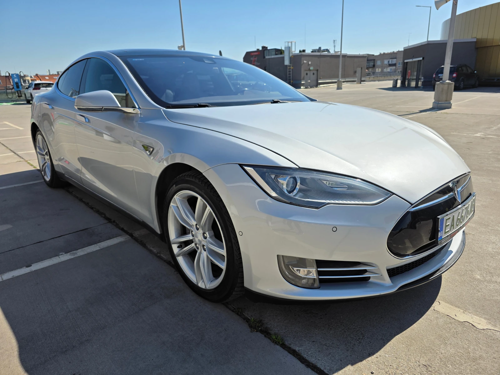 Tesla Model S 90D-AWD-EU-Free Supercharging - изображение 3