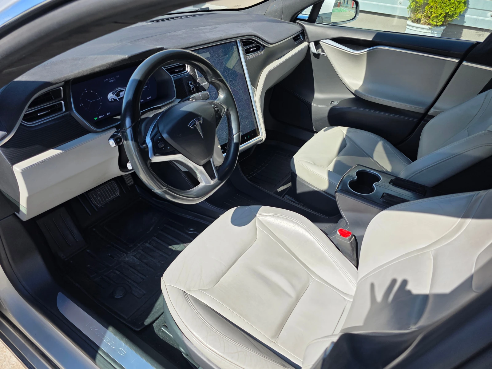 Tesla Model S 90D-AWD-EU-Free Supercharging - изображение 9