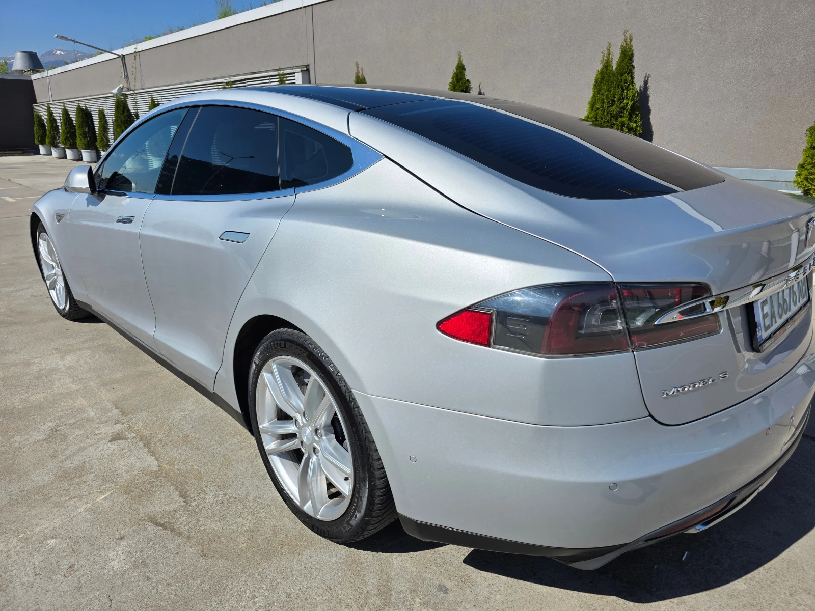 Tesla Model S 90D-AWD-EU-Free Supercharging - изображение 7
