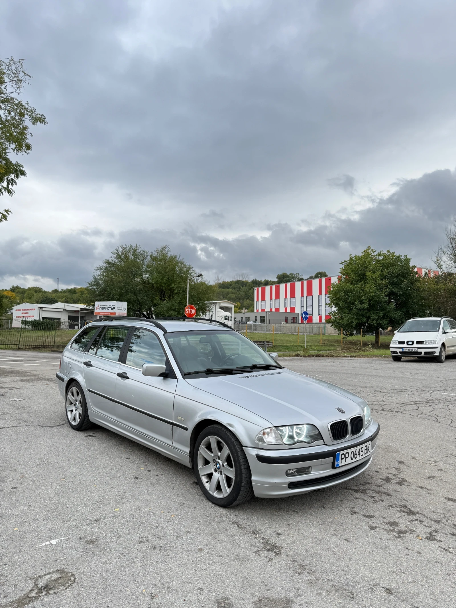BMW 330  - изображение 6