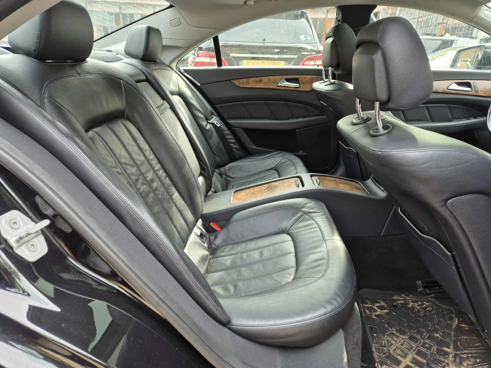 Mercedes-Benz CLS 500 4бе. 278 4 Matik Airmatik - изображение 4