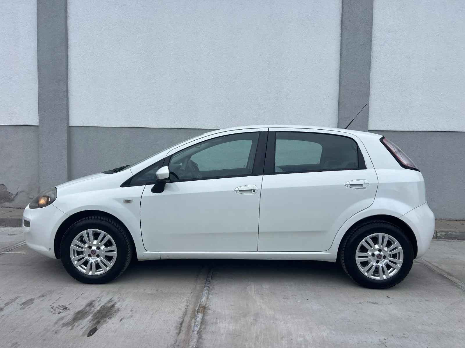 Fiat Punto EVO 1.4LPG  фабрична газ - изображение 3