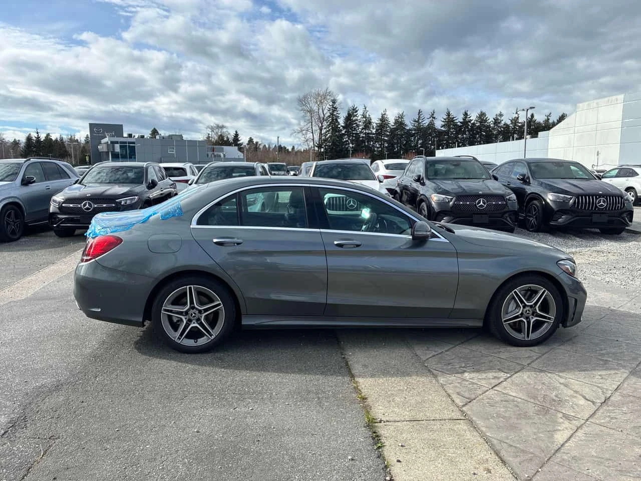 Mercedes-Benz C 300 * АВТО КРЕДИТ* ЦЕНА ДО БГ * СЕРВИЗНА ИСТОРИЯ * , снимка 3 - Автомобили и джипове - 53734456