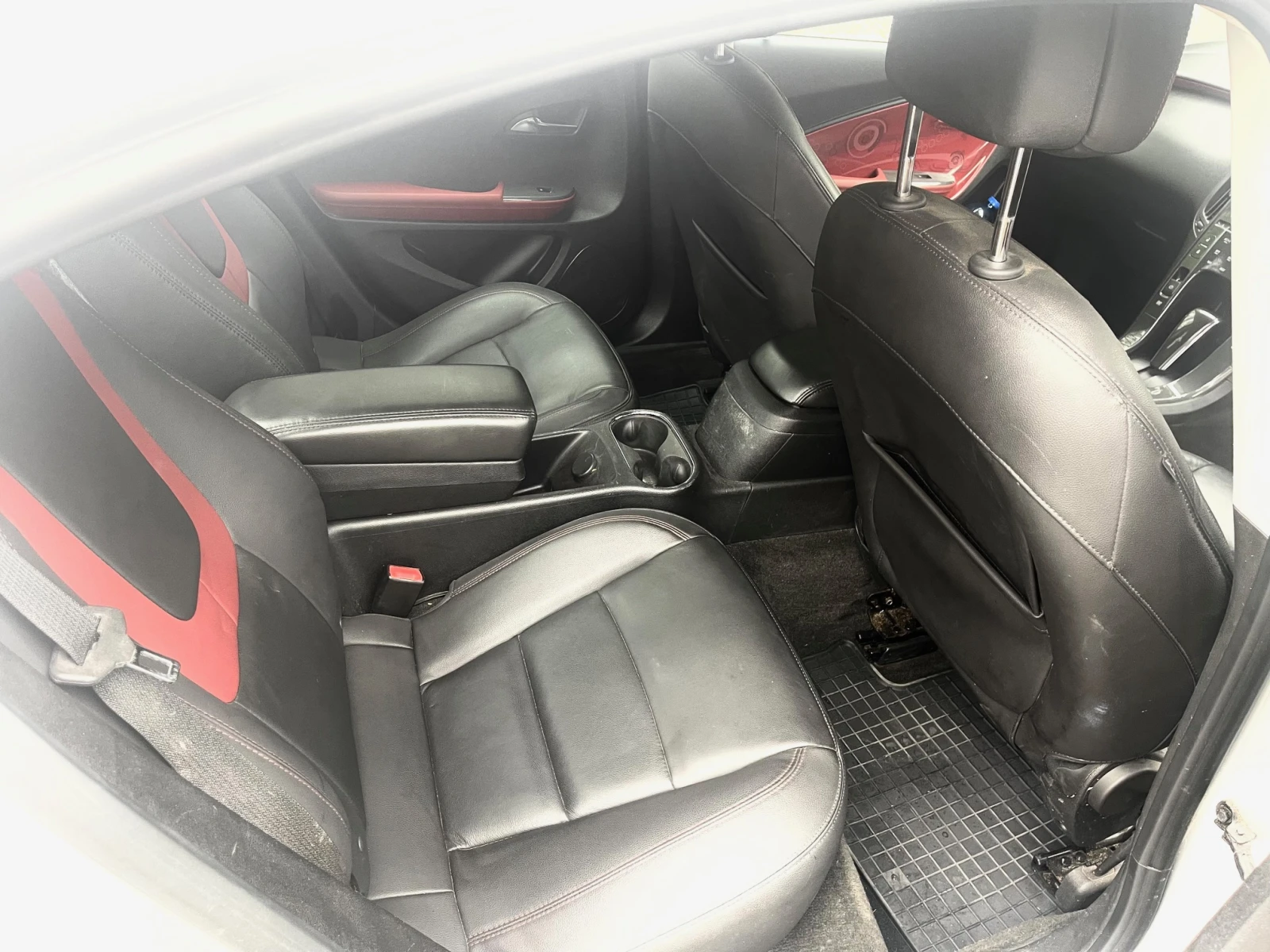 Opel Ampera, снимка 9 - Автомобили и джипове - 54162875