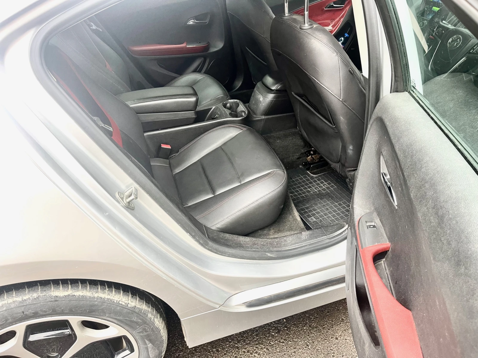 Opel Ampera, снимка 6 - Автомобили и джипове - 54162875