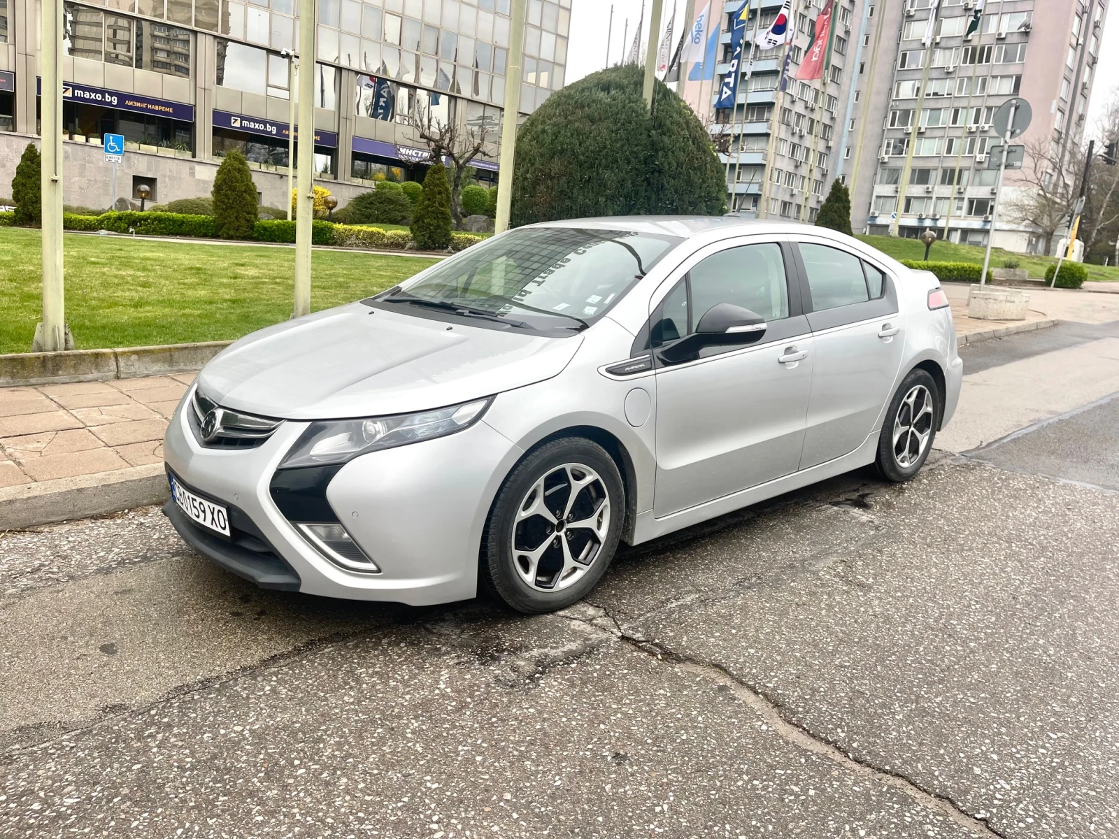 Opel Ampera, снимка 14 - Автомобили и джипове - 54162875