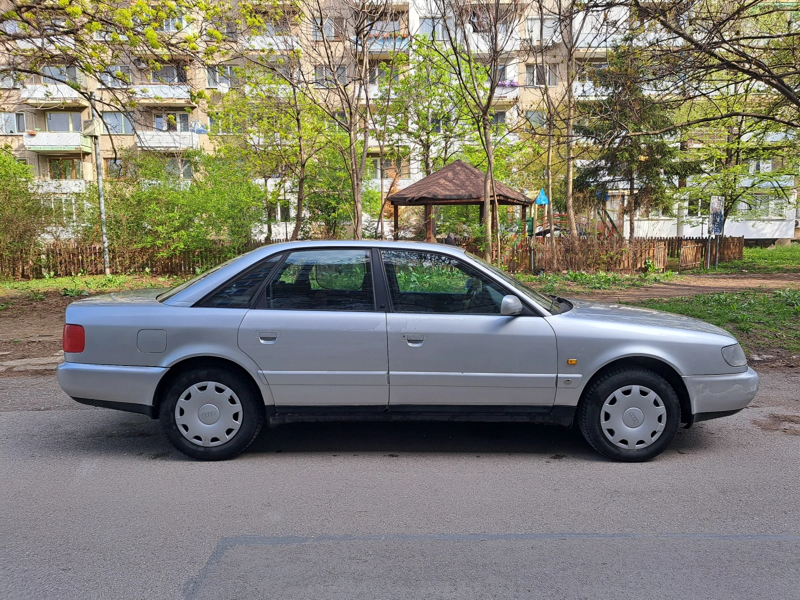Audi A6 2.0, снимка 16 - Автомобили и джипове - 54467513