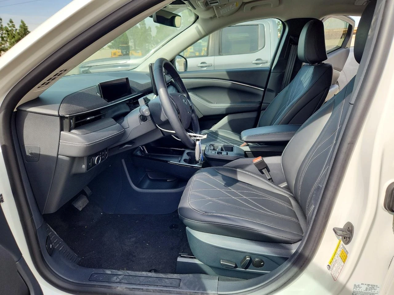 Ford Mustang Mach-E Select RWD, снимка 7 - Автомобили и джипове - 54324220