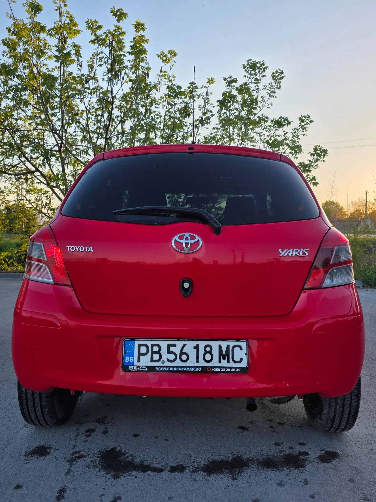Toyota Yaris 1.33/6ск/газ/обслужена, снимка 5 - Автомобили и джипове - 54335325
