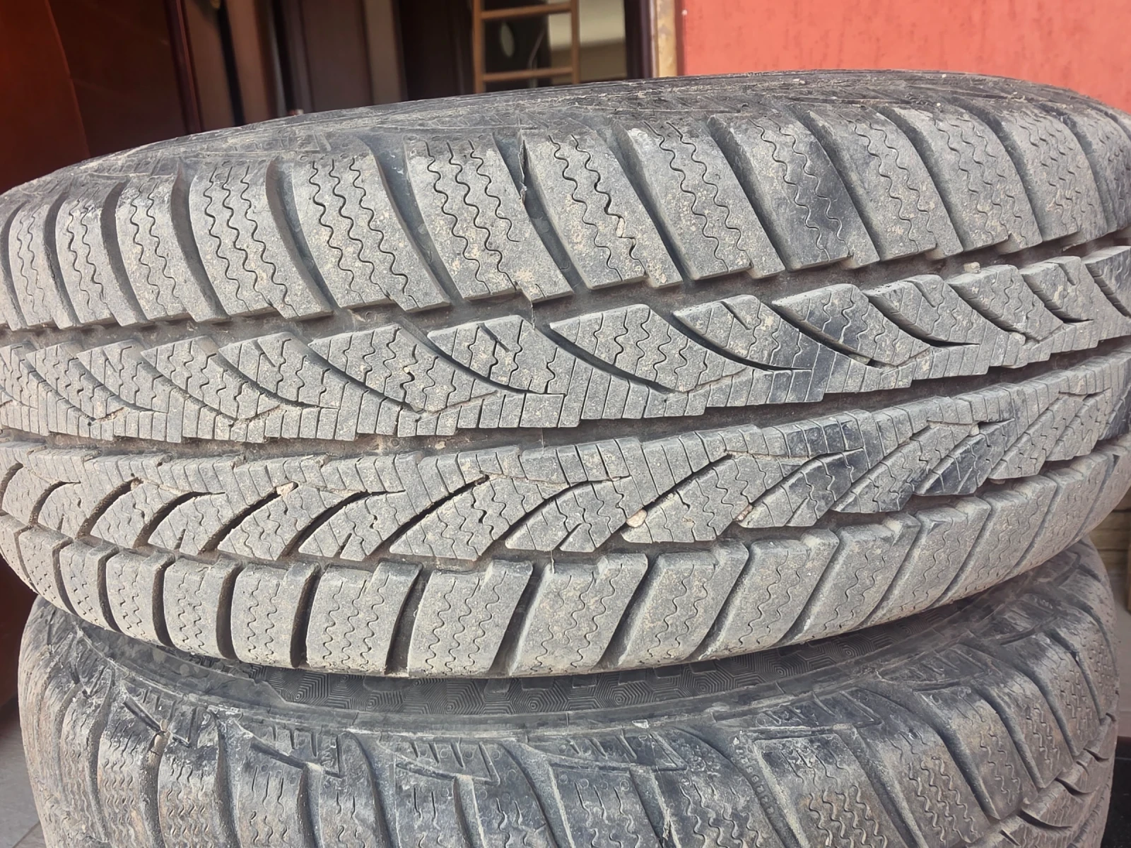 Toyota Yaris 1.33/6ск/газ/обслужена, снимка 16 - Автомобили и джипове - 54335325