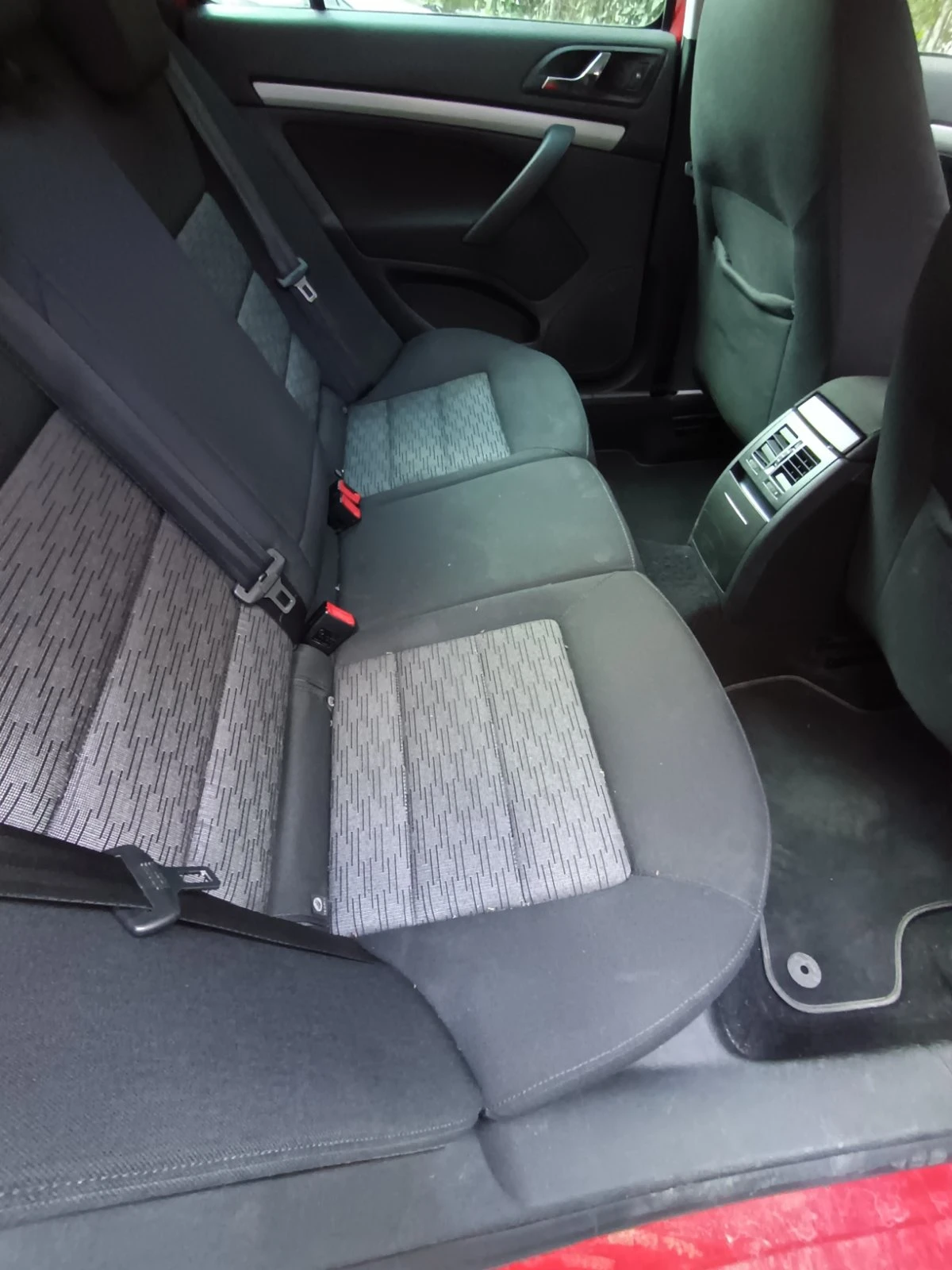 Skoda Octavia 1.8 TSI, снимка 15 - Автомобили и джипове - 54455436