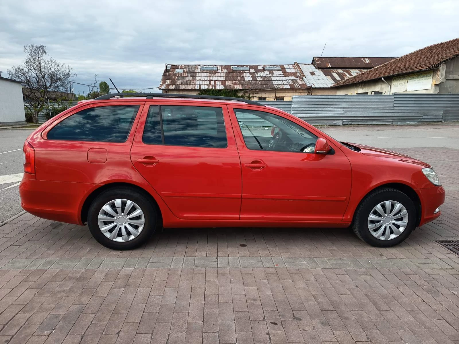 Skoda Octavia 1.8 TSI, снимка 7 - Автомобили и джипове - 54455436