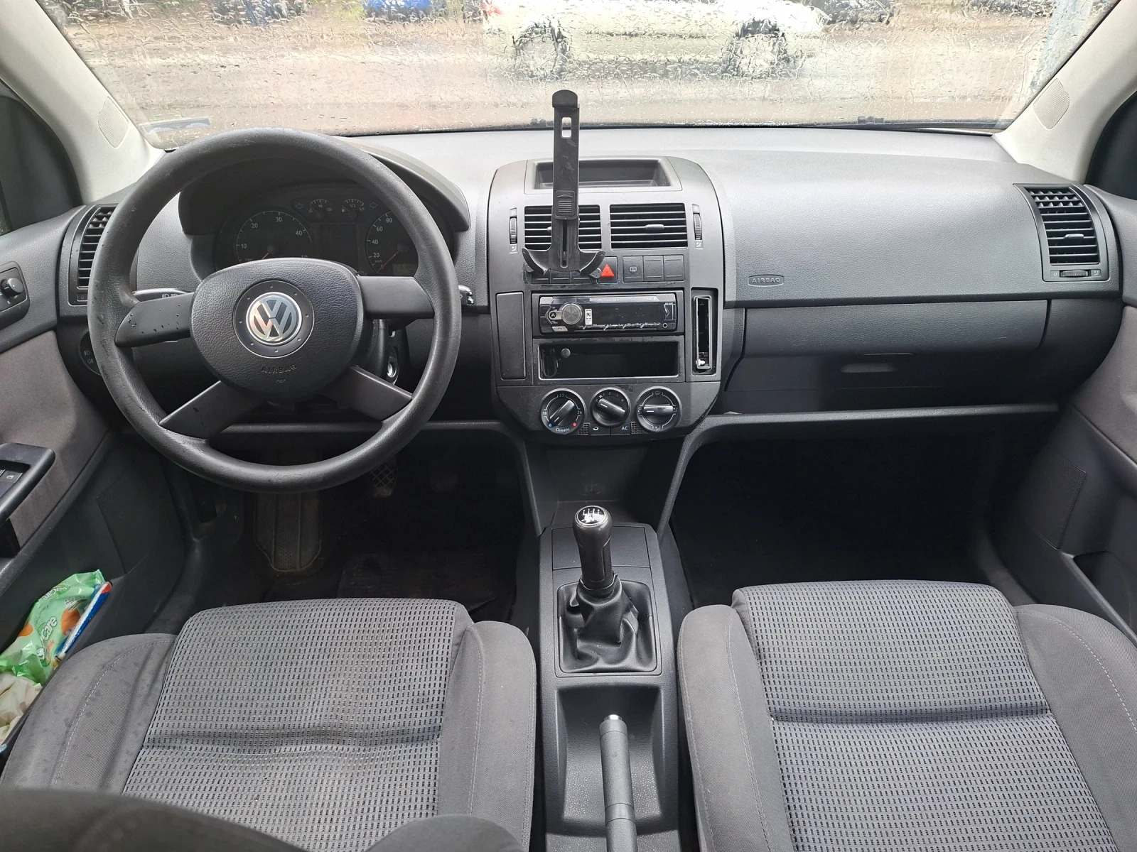 VW Polo, снимка 11 - Автомобили и джипове - 54644343