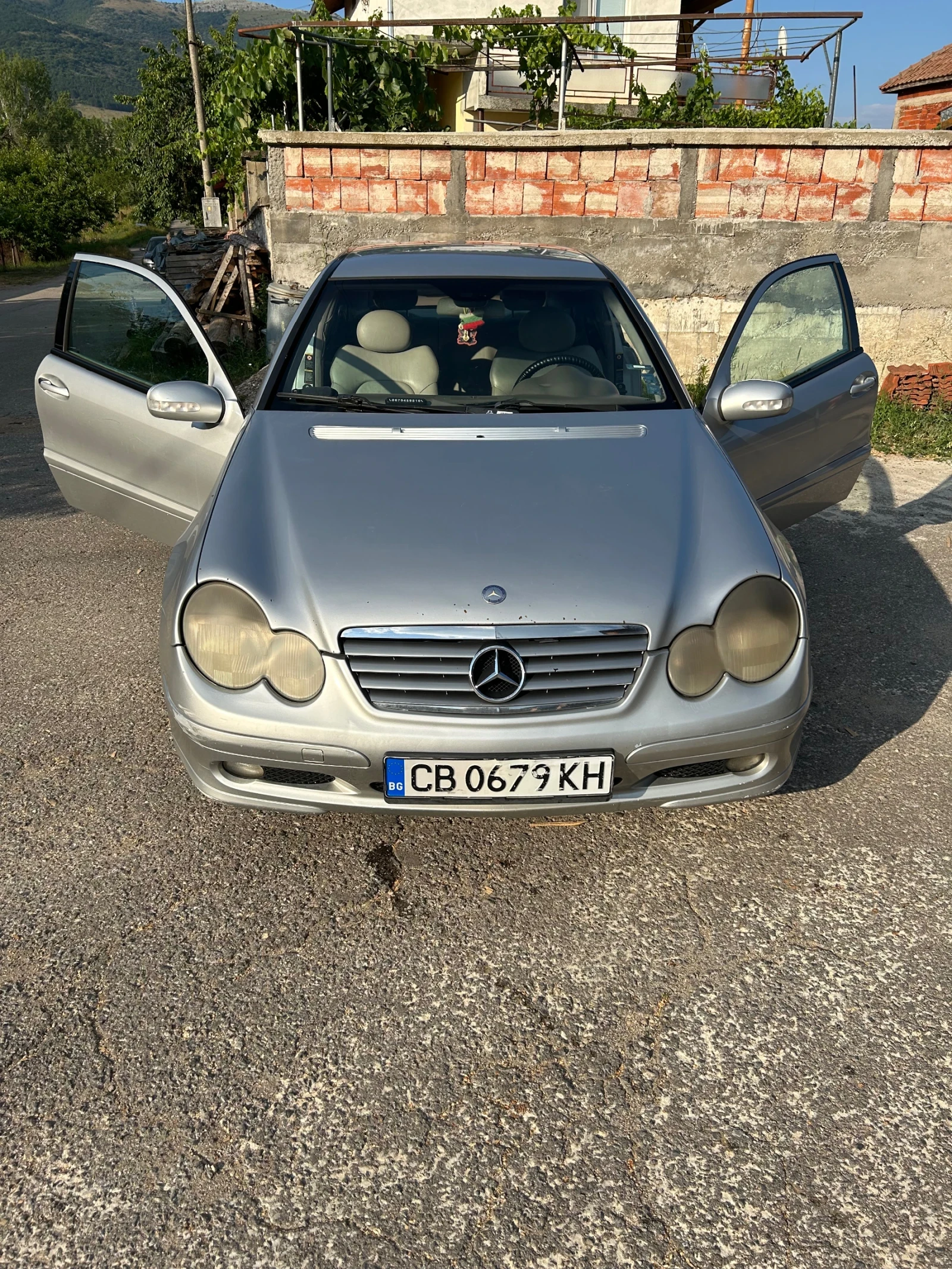 Mercedes-Benz C 220