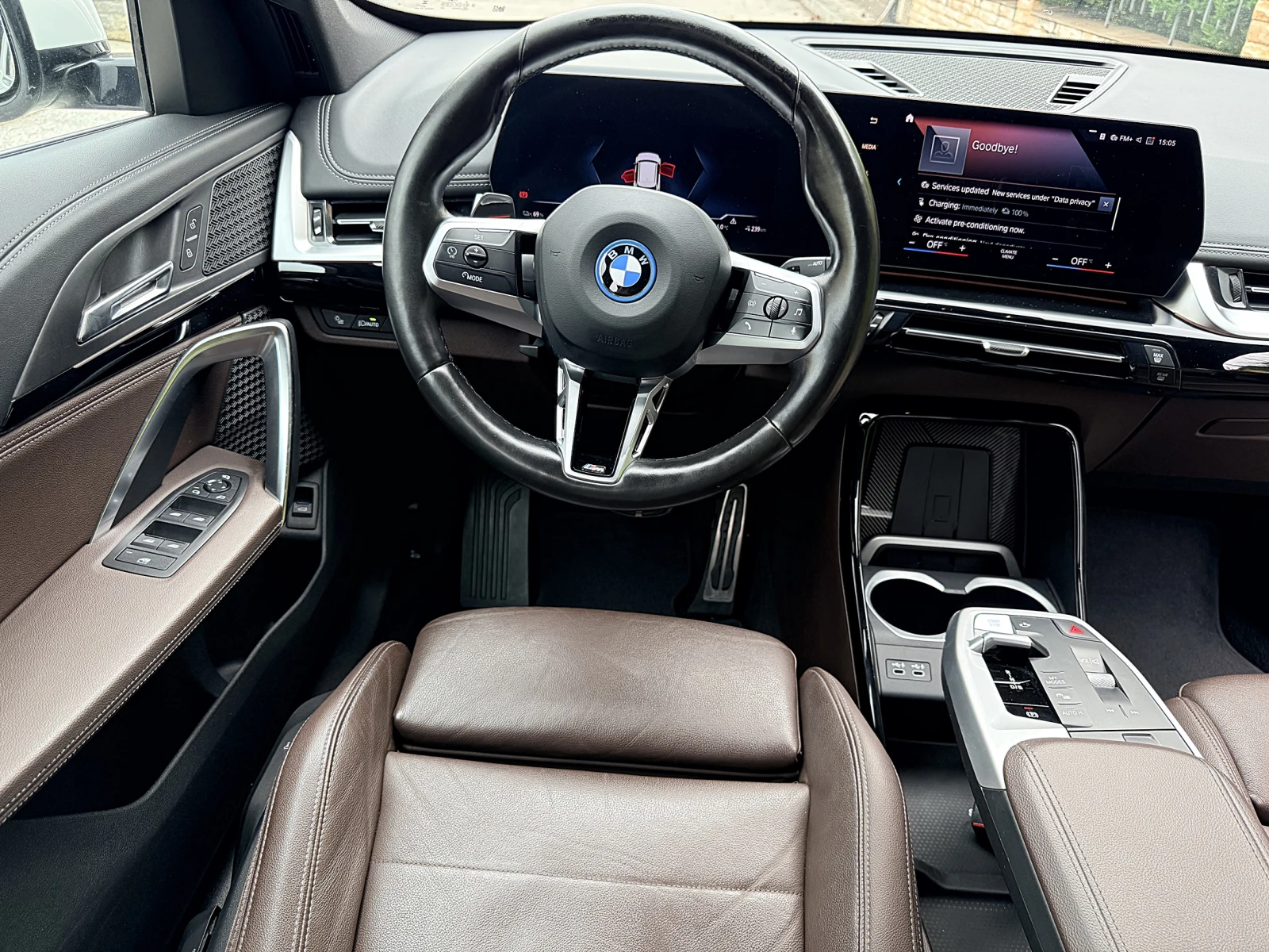 BMW iX1 30 xDrive/M Sport/4х4/313hp/CarPlay, снимка 13 - Автомобили и джипове - 55451221