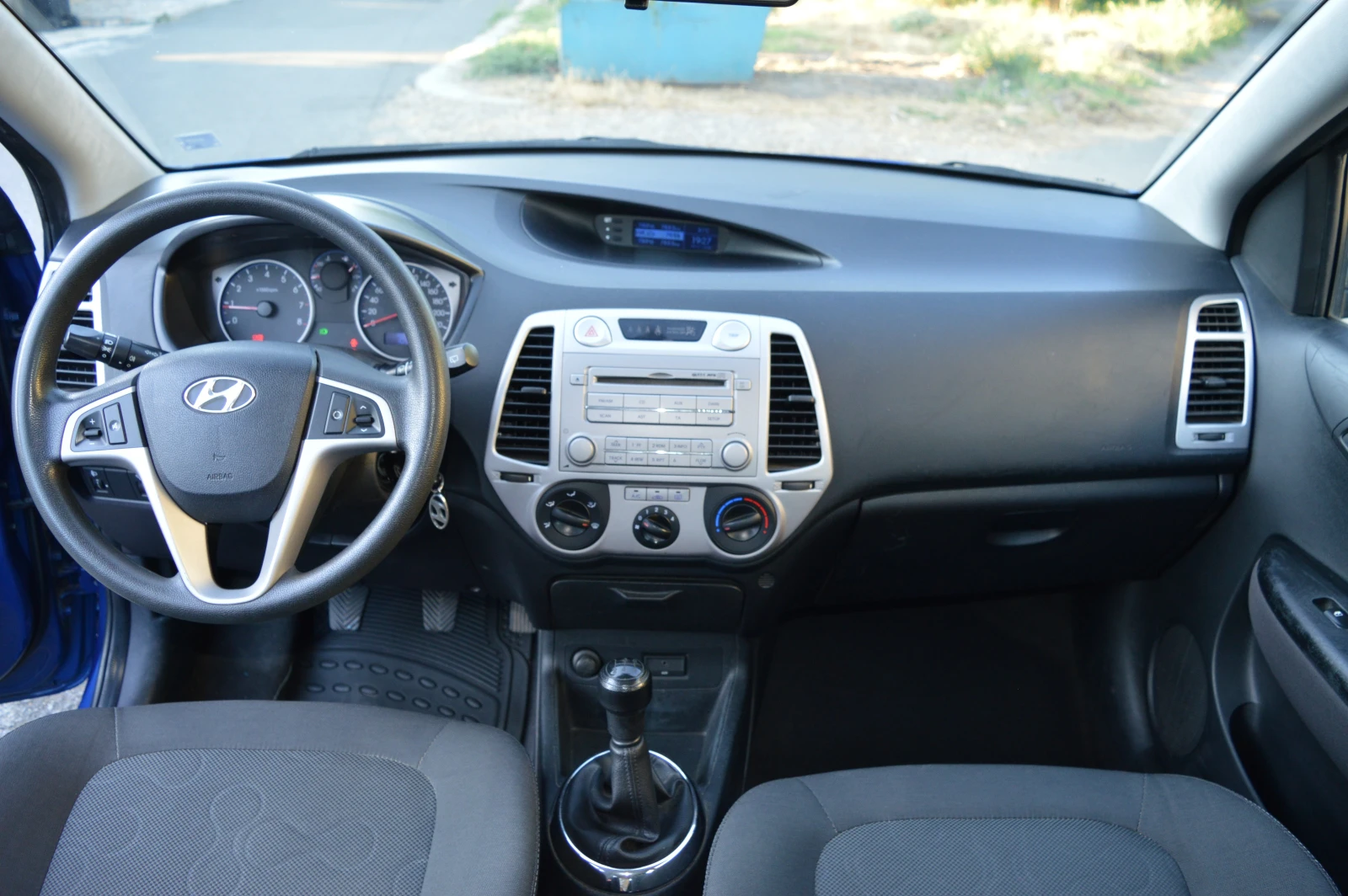 Hyundai I20, снимка 9 - Автомобили и джипове - 55478617