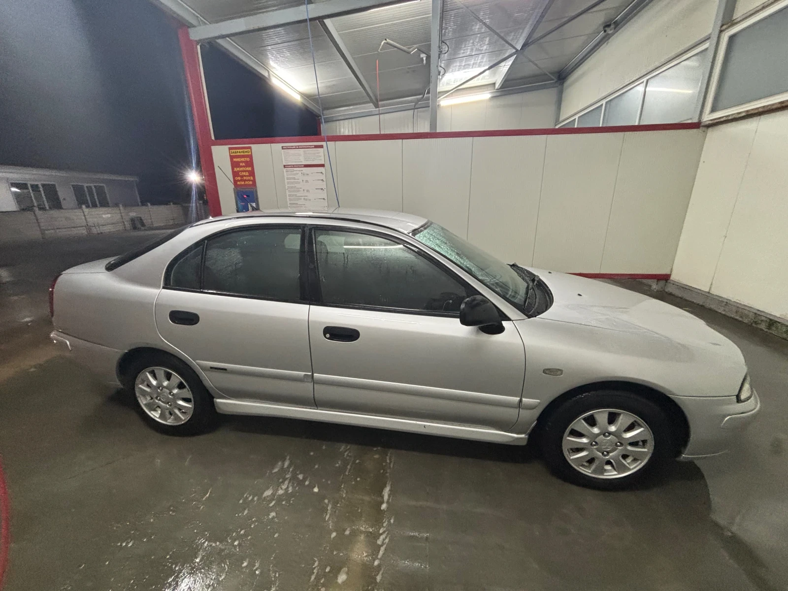 Mitsubishi Carisma 1.8 GDI директно впръскване, снимка 4 - Автомобили и джипове - 55999938