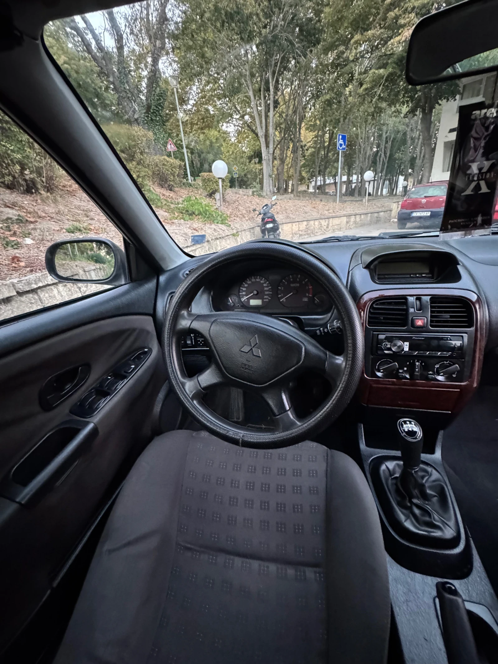 Mitsubishi Carisma 1.8 GDI директно впръскване, снимка 8 - Автомобили и джипове - 55999938